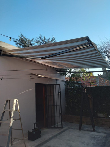 Toldo Plegable De Lona Para Patios Enrollable - Zona Norte