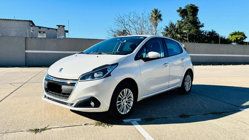 Peugeot 208 1.6 Allure