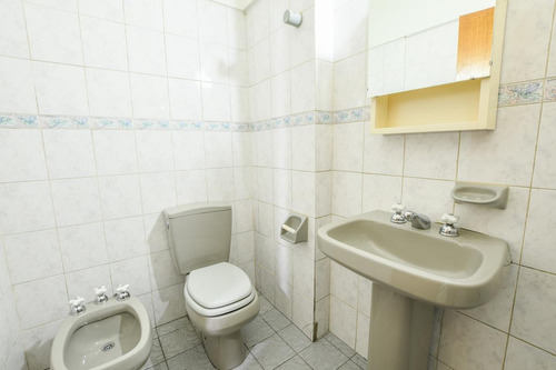 Imagen 9 de 11 de Oficina/departamento En Venta Centro Ingreso Independiente