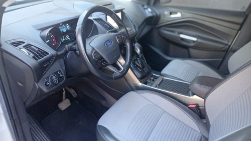 Imagen 9 de 12 de Ford Kuga 2.0 Sel