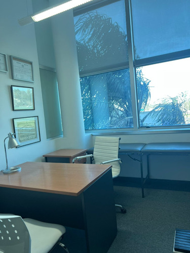 Pilar / Consultorios En Alquiler