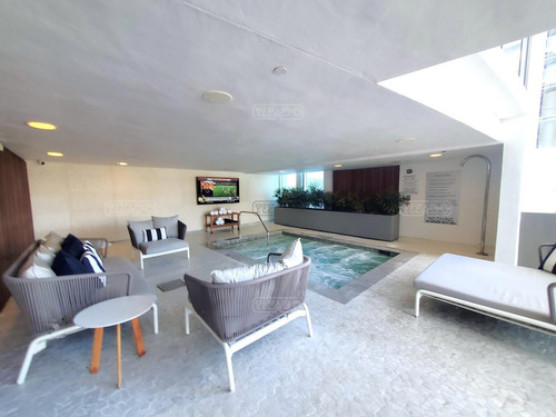 Departamento En Venta En Sunny Isles, Miami, Florida
