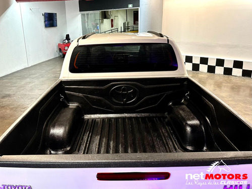 Toyota Hilux 2.8 Tdi Cabina Doble Mt