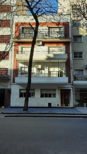 Imagen 2 de 12 de Venta - Caballito - Deparatamento De 3 Ambientes Al Frente A Reciclar - Oportunidad