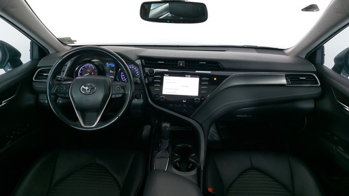 Toyota Camry 2.5 SE AUTO