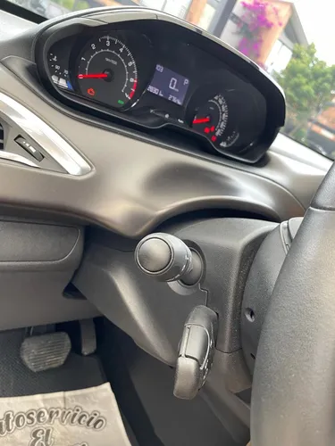 Peugeot 2008 1.6 Active