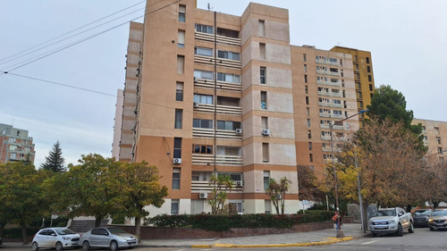 Alquiler Departamento Dos Dormitorios En Centro De Neuquén