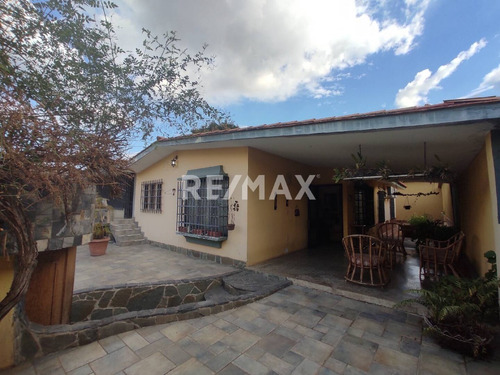 Imagen 6 de 19 de En Venta Bella Y Amplia Casa A Remodelar Morro Ii. Cód.: 129748. 04144841043