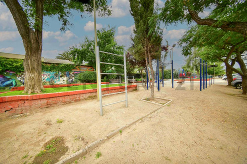 Amplia Casa Cercana Metro Hernando De Magallanes