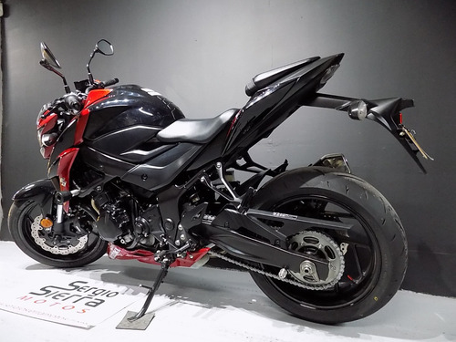 Suzuki Gsxs750