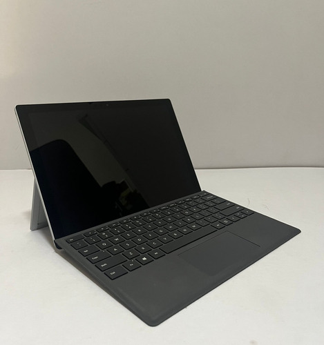 Microsoft Surface Pro 5 1807, I5-7ma, 8 Ram, Ssd 256 (Reacondicionado)