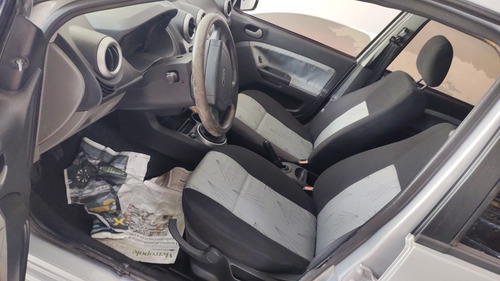 Imagem 4 de 6 de Ford Fiesta 2010 1.6 Trail Flex 5p