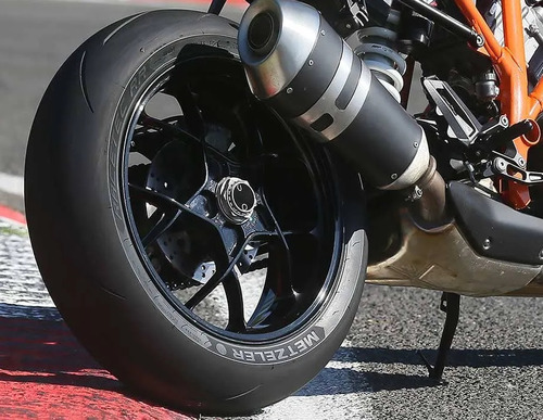 Pneu Metzeler Rr Racetec 180/55-17 Ktm 890 Duke R1200 Cb600f