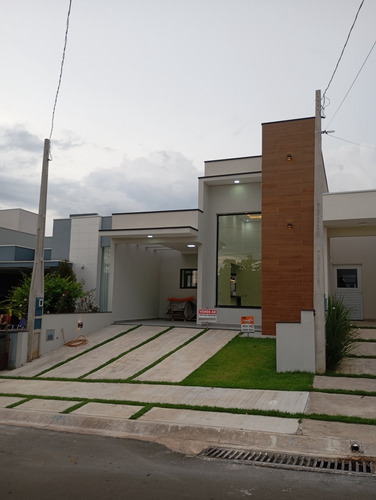 Casa De 3 Quartos, Fino Acabamento, Área Gourmet, Suite E Lavabo A Venda No Condomínio Village Moutonee Em Salto/sp.