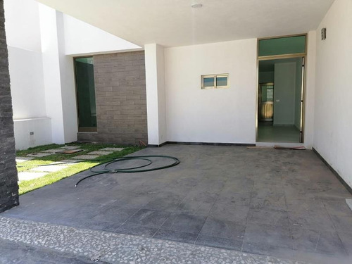 Imagen 3 de 12 de Casa Sola En Venta Privada Quinta Bonita