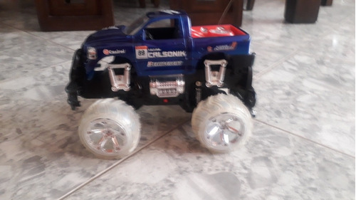 Camioneta Radio Control Marca Stunt Control 2 En 1 Usada.