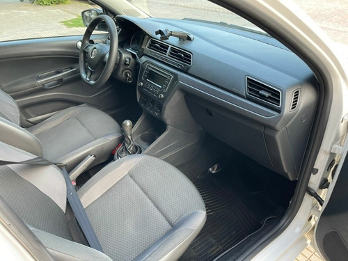 Imagen 10 de 14 de Volkswagen Voyage 1.6 Trenline 101cv 2017 Gnc