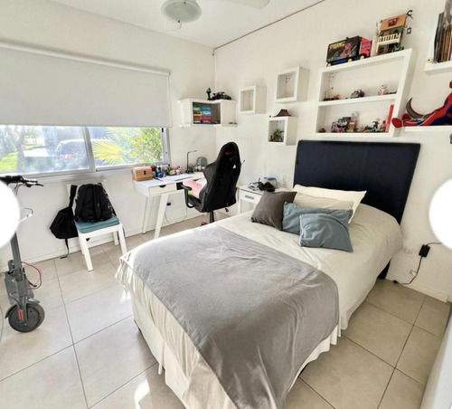 Casa En Venta - 3 Dormitorios 3 Baños - 807mts2 - Dique Luján
