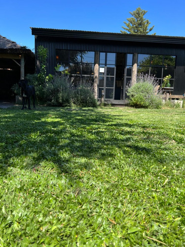 Casa En Venta En Quilmes Sobre Dos Lotes