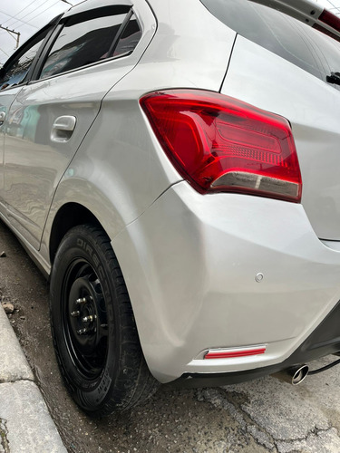 Chevrolet Onix 1.0 MPFI LT 8V