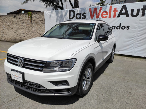 Imagen 1 de 13 de Volkswagen Tiguan Trendline Plus 5p L4 1.4t Dsg 2019
