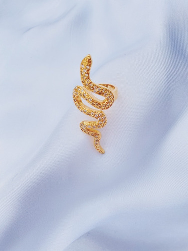 Imagem 4 de 4 de Anel Cobra Cravejado