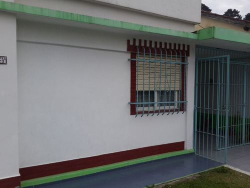 Venta Monte Grande Casa 2 Dormitorios