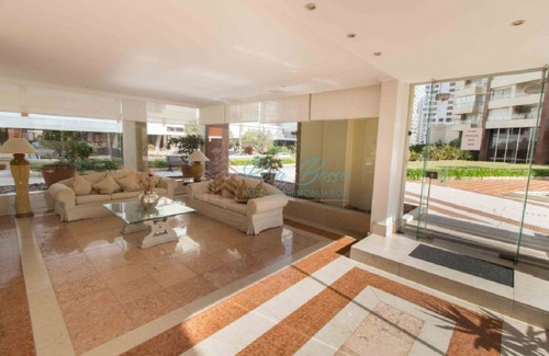 Imagen 8 de 30 de Apartamento En Brava Para La Venta.