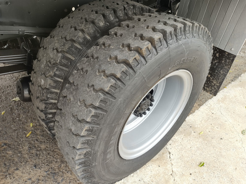 Ford Cargo 1317e 2010 Com Carroceria De 7 Mtrs