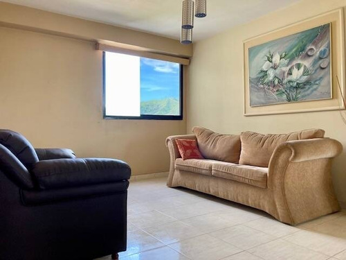 Imagen 2 de 12 de Niurka Paraguan Vende Acogedor Apartamento En Naguanagua Código 153165