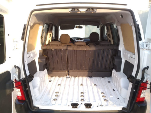 Peugeot Partner 1.6 Confort 5a -mod 2019 - C/gnc