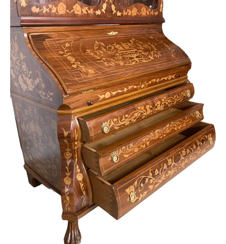 Cristaleira Clássica Com Marchetaria 4 Gaveta 224x130x65cm