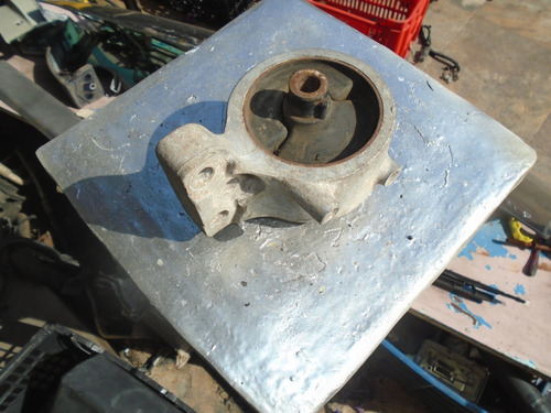 Imagen 3 de 3 de Vendo Base De Transmision De Hyundai Tiburon Año 2000