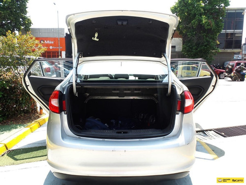 Imagen 11 de 25 de Ford Fiesta Se