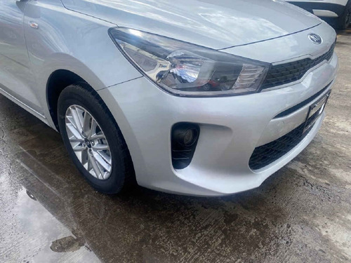 Imagen 7 de 15 de Kia Kia Rio Sedan 2019 4p Lx, 1.6 L Mpi Tm6, Ve, Ba, Bl, Ra