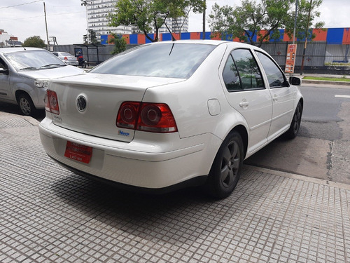 Volkswagen Bora 2.0 Año 2011 Ernesto Automotores