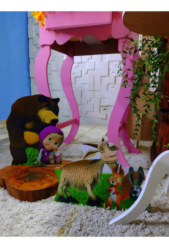 Imagem 3 de 5 de Decoração Marsha E O Urso Serviço De Pegue E Monte