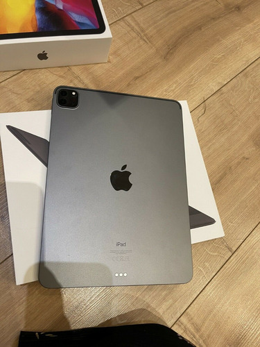 Imagen 4 de 5 de Apple iPad Pro 11 2020 2nd Gen 128gb + Apple Magic Keyboar