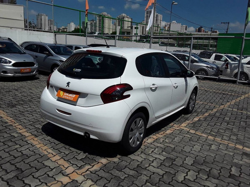 Peugeot 208 1.2 Active 12v Flex 4p Manual