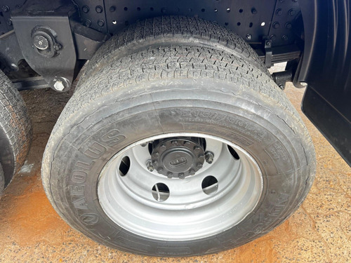 Volkswagen 13.180 Delivery 6x2 2p (diesel)(e5)