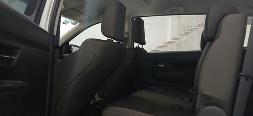 Excelente Camioneta De 3 Filas Para 7 Pasajeros