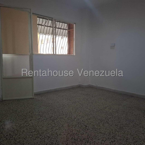 Apartamento En Alquiler En Colinas De Bello Monte