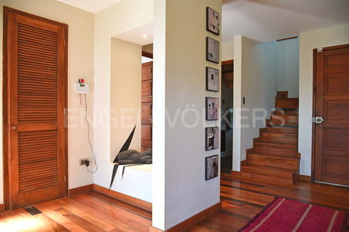 Excelente Casa En Sector Privilegiado