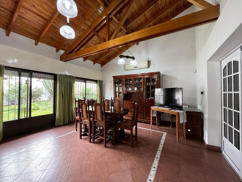 Imagen 19 de 26 de Casa En Venta En Excelente Estado En Burzaco