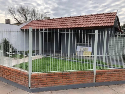 Imagen 1 de 21 de En Venta. Casa En Jose C. Paz. 3 Dormit., Patio Con Cochera