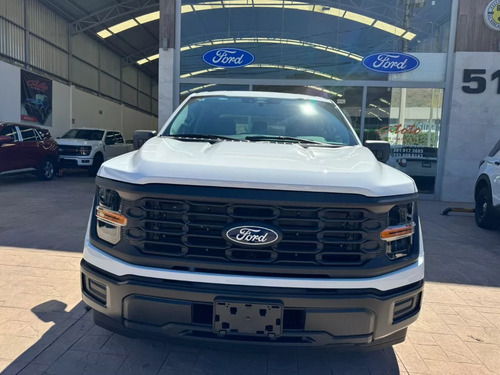 Ford F-150 2024 4x2 V6