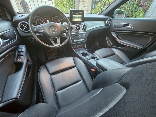 Mercedes-Benz Clase GLA 1.6 Gla200 Urban 156cv