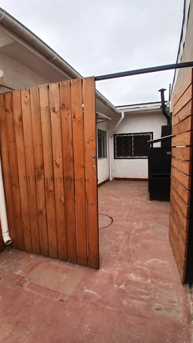 Casa En Arriendo De 1 Dorm. En Villa Alemana