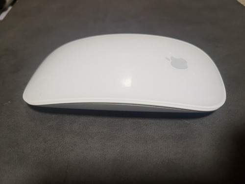 Apple Magic Mouse 1 (Usado)