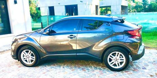 Imagen 2 de 10 de Toyota Ch-r 1.8 Ecvt Hv
